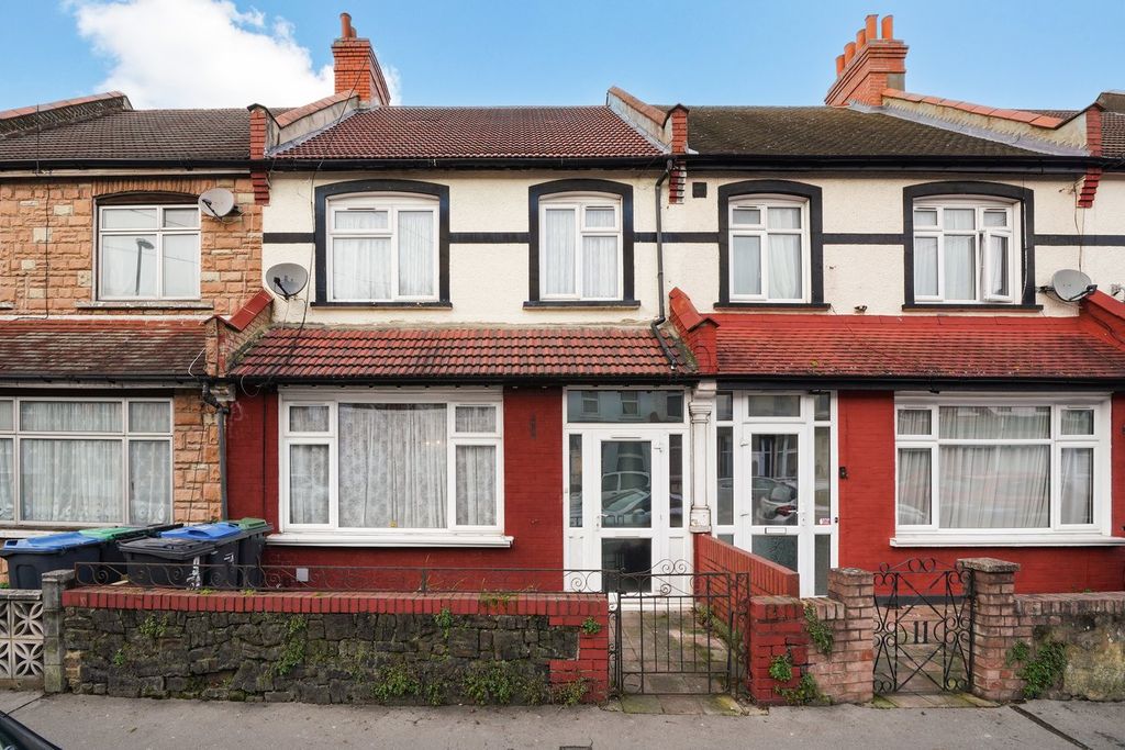 Property photo 1 of 13