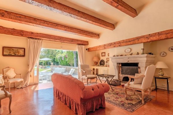 Property photo 3 of 3