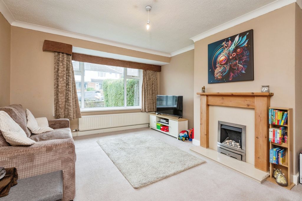 Property photo 2 of 12