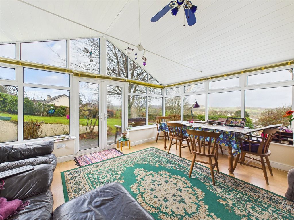 Property photo 2 of 17 Living Room