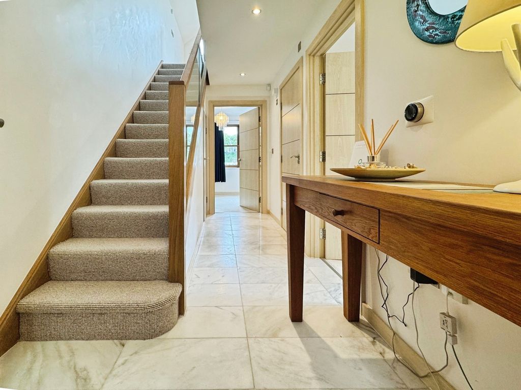 Additional image 18 of 2 bed flat for saleThe Creekside, Looe, Cornwall PL13