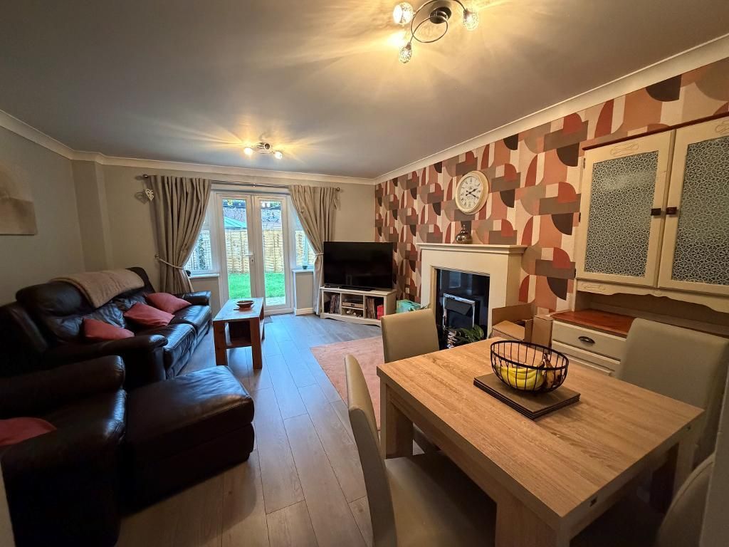 Property photo 2 of 13 Lounge