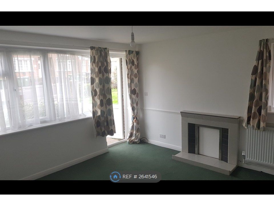 Property photo 3 of 20 Lounge/Diner