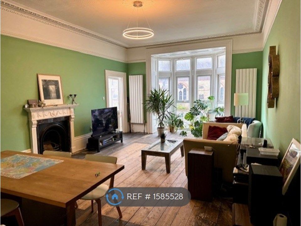 Property photo 2 of 28 Dining Table In Lounge