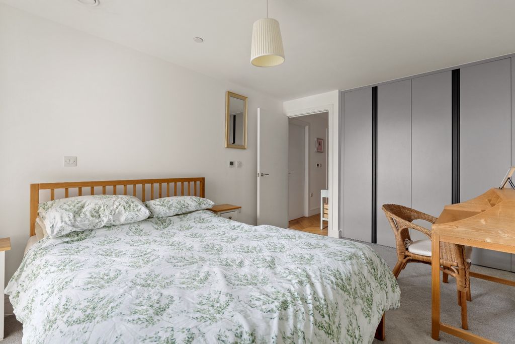 Property photo 3 of 13 5443483