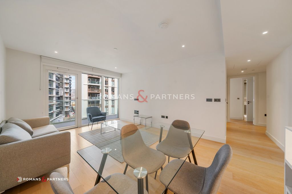 Property photo 2 of 20