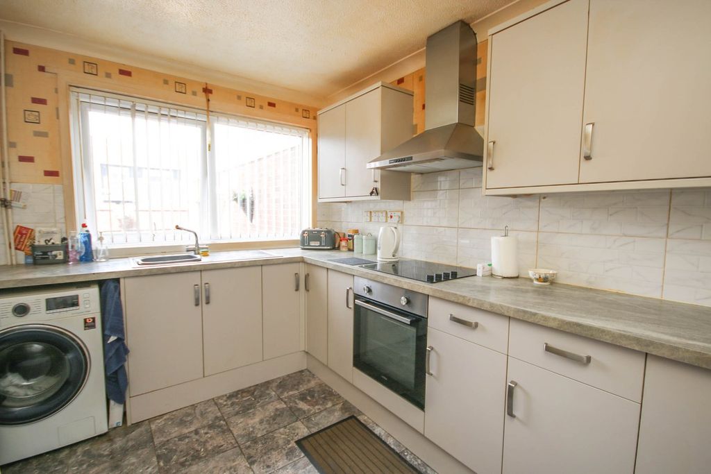 Property photo 3 of 14