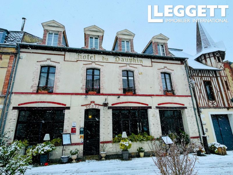 Property photo 1 of 10