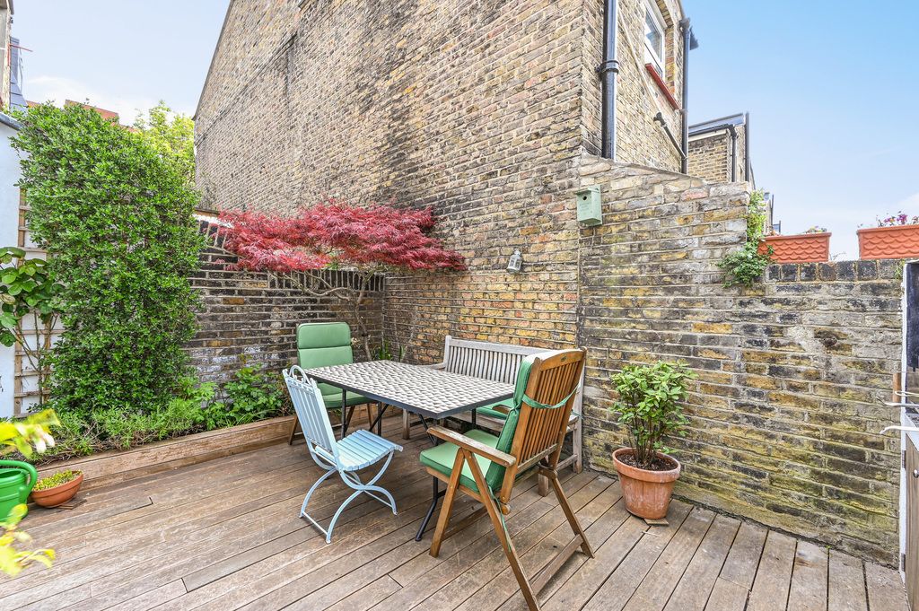 Property photo 3 of 11