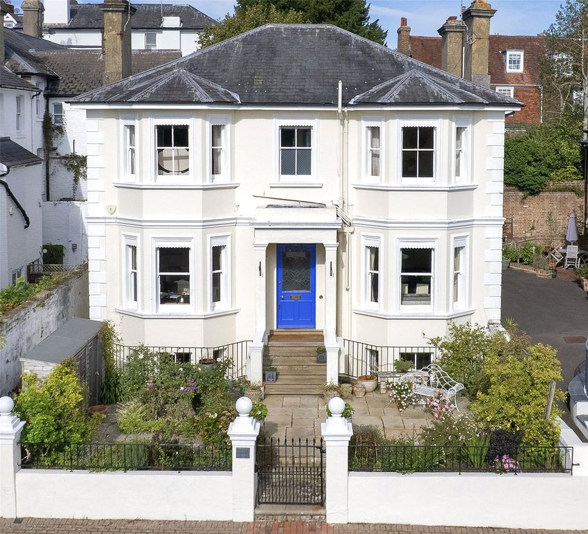 Property photo 1 of 23 Eden House