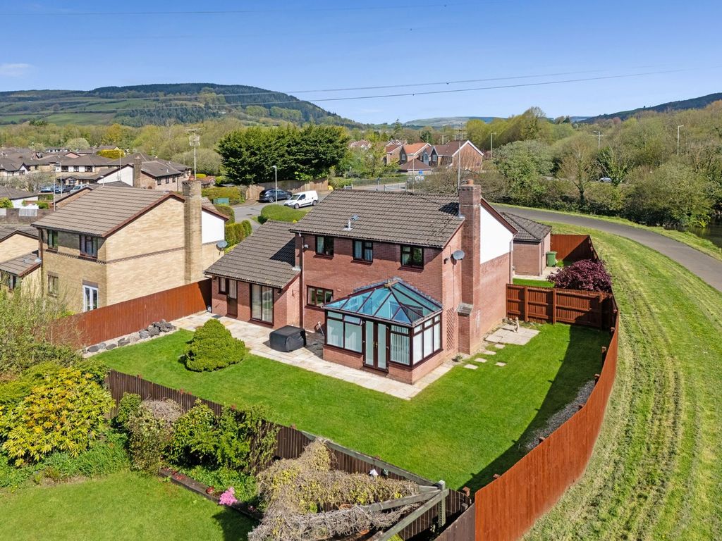 Property photo 1 of 44 Elevated Rearview