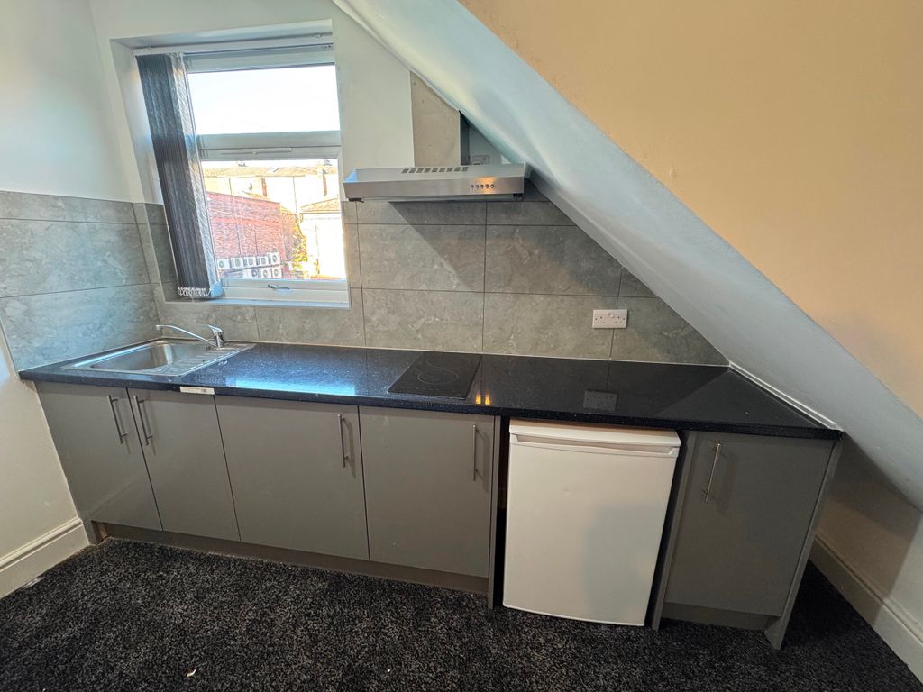 Property photo 3 of 4