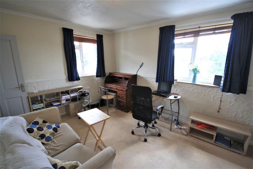Property photo 2 of 9 Img_2904.Jpg
