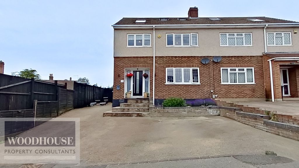 Property photo 1 of 34