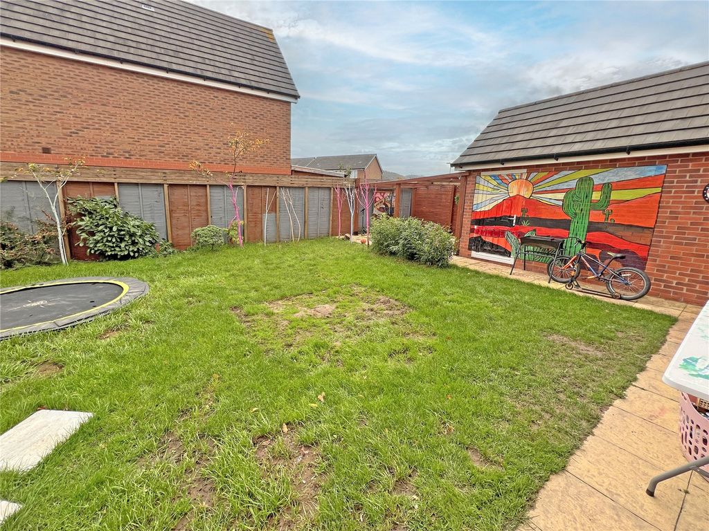 Property photo 2 of 20 Picture No. 15