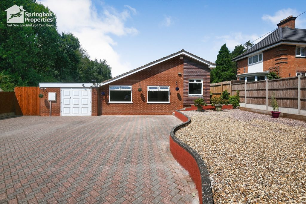 Property photo 1 of 20 Front View
