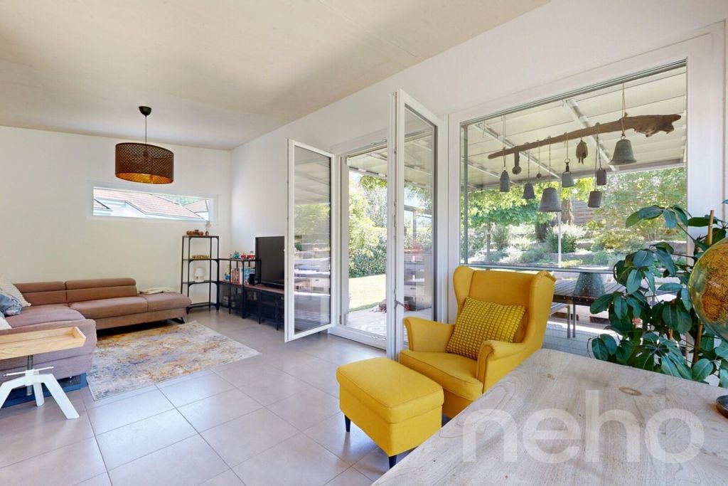 Property photo 2 of 3