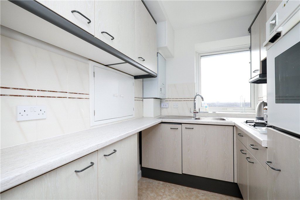 Property photo 3 of 13 Picture No. 32