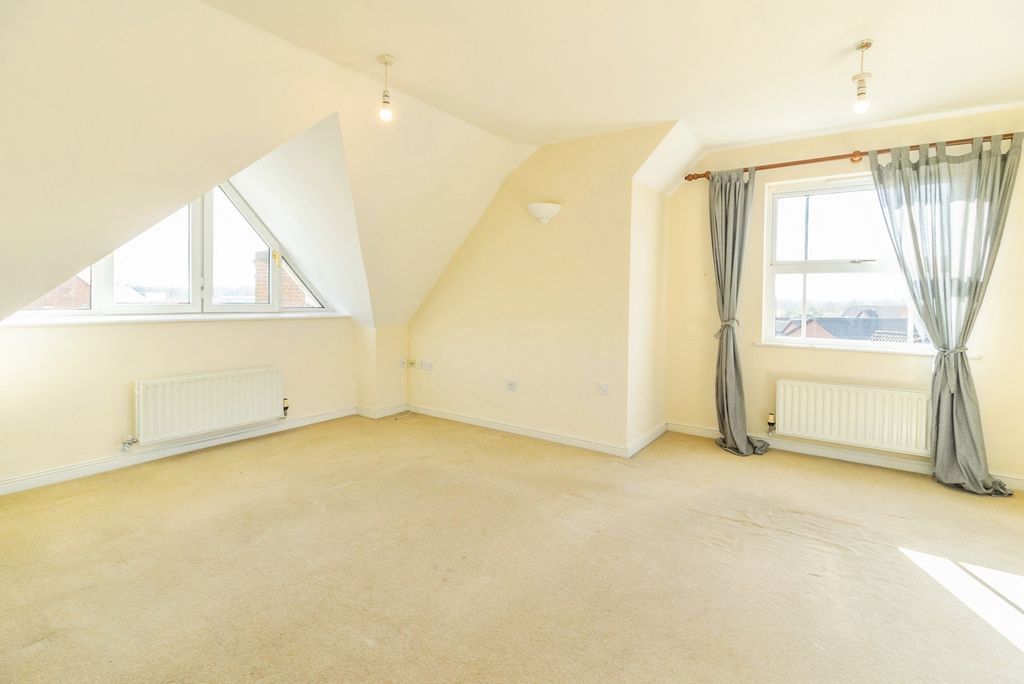 Property photo 3 of 19 Pbox-Img.Jpg