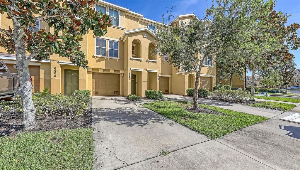 Property photo 1 of 31
