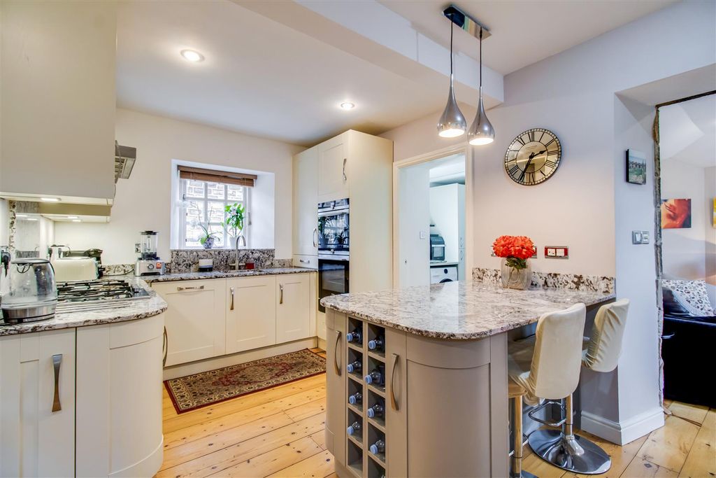 Property photo 3 of 20 Kitchen/Diner