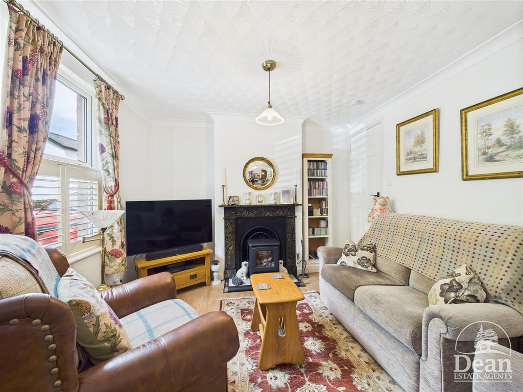 Property photo 2 of 19
