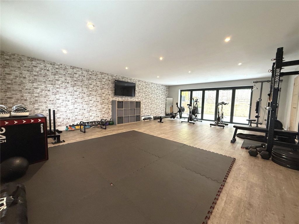 Property photo 3 of 28 Picture No. 29