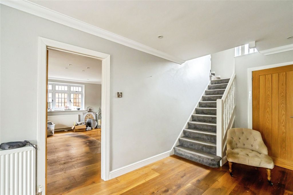 Property photo 2 of 45 Picture No. 43