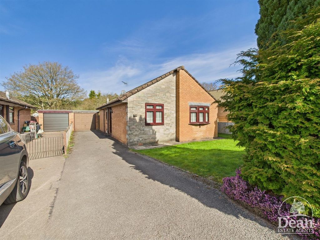 Property photo 1 of 9