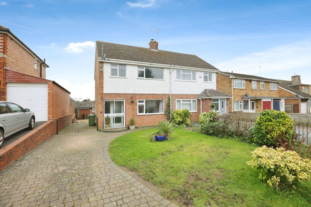 Property photo 1 of 15