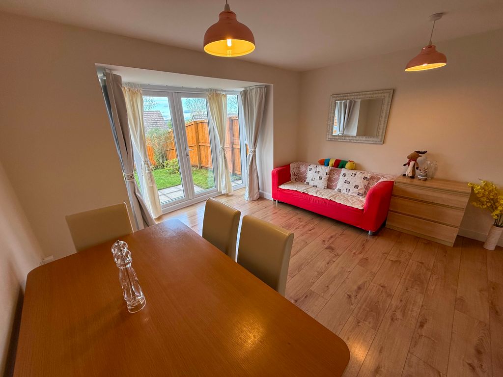 Property photo 3 of 31