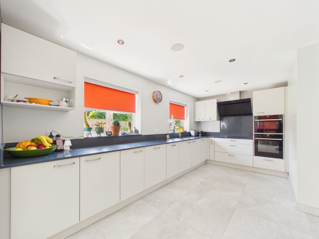 Property photo 2 of 32 3446585