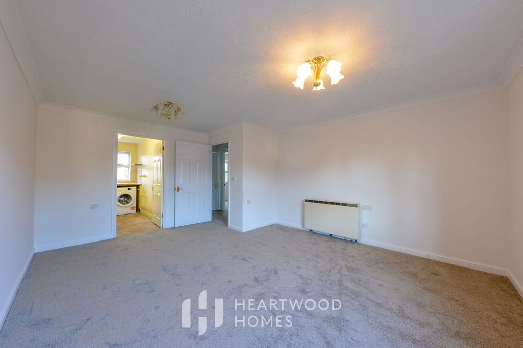 Property photo 3 of 14