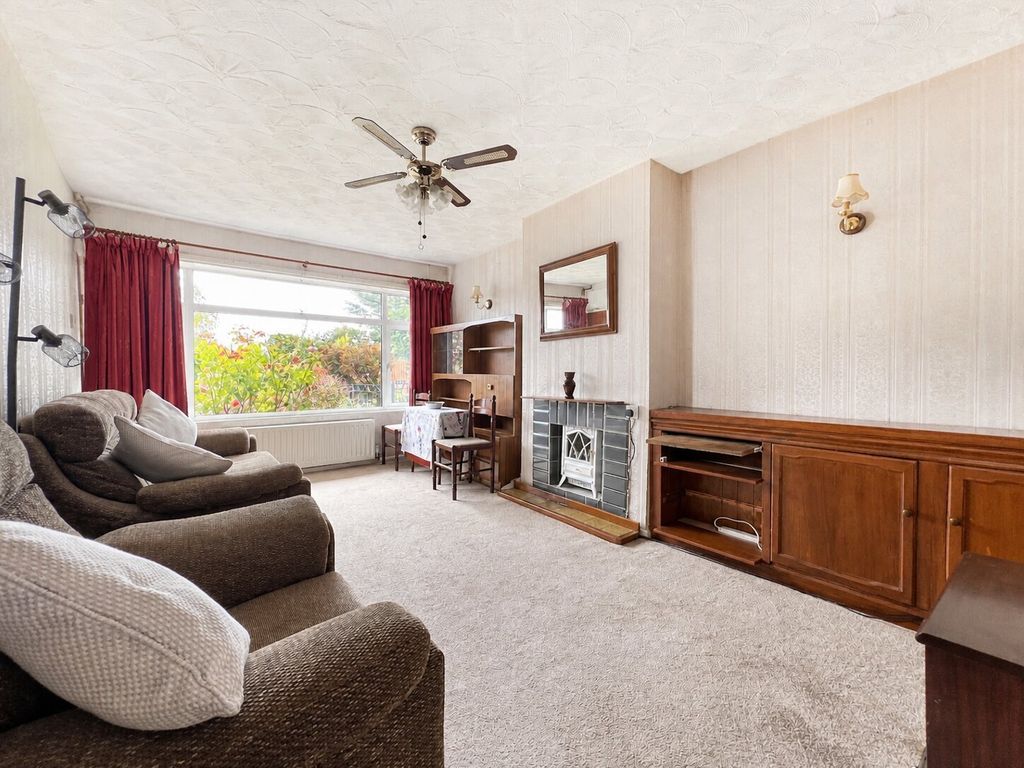 Property photo 3 of 19