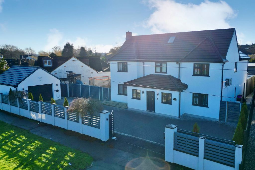 Property photo 1 of 32 Lumbertubs Lane