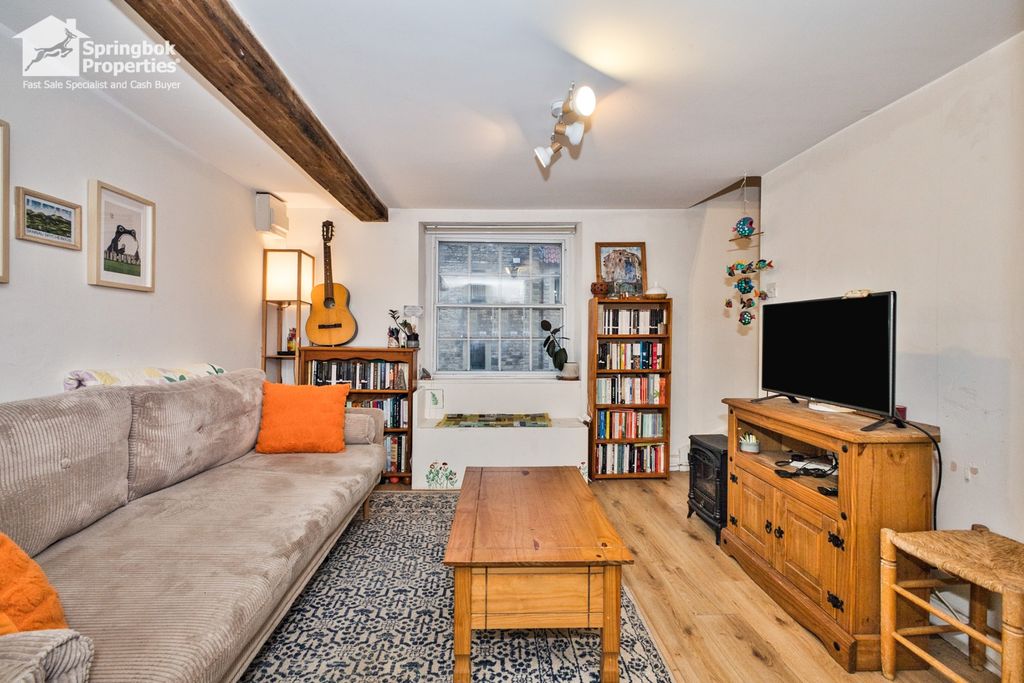 Property photo 2 of 9 Image 1