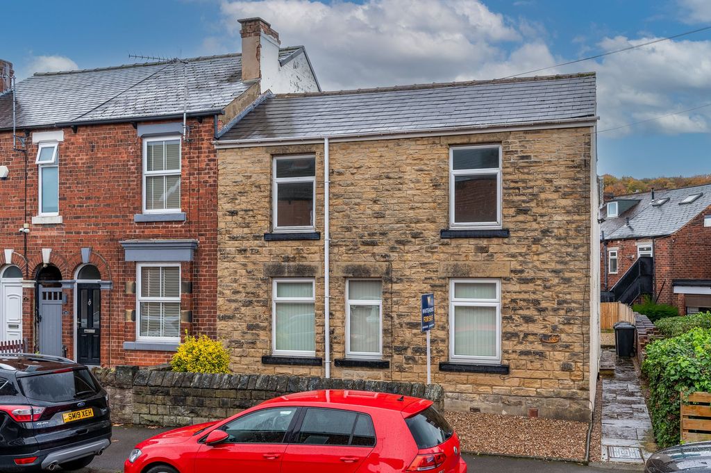 Property photo 1 of 22