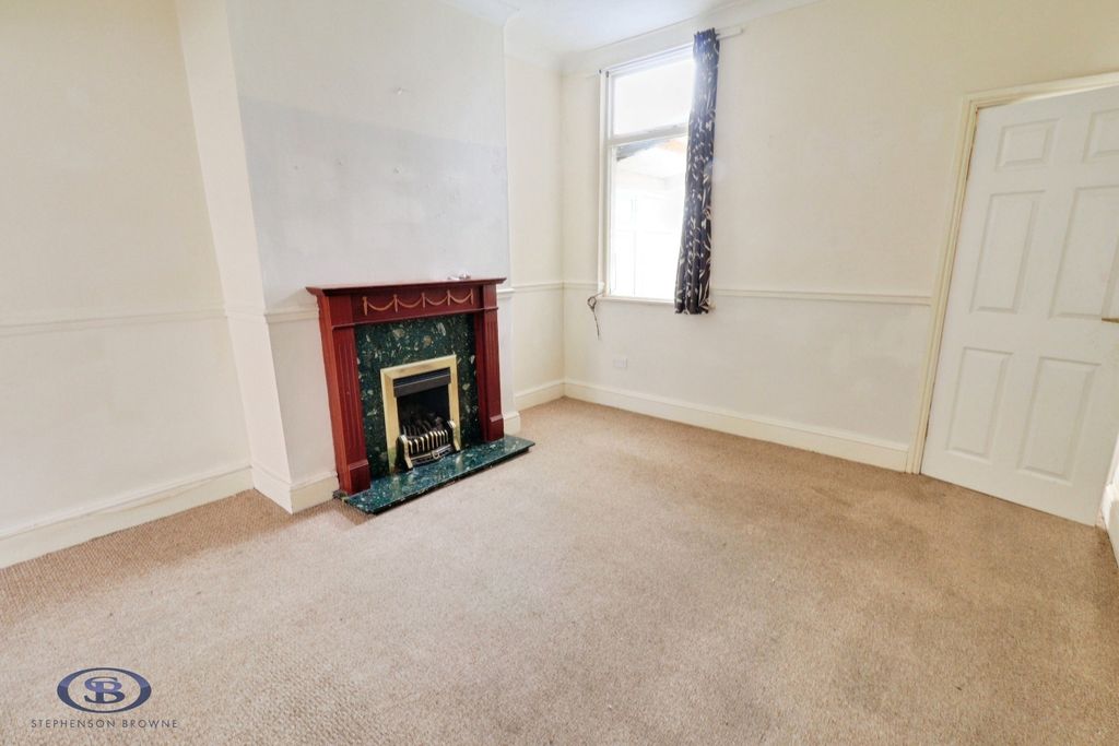 Property photo 3 of 18 Pbox-Img.Jpg