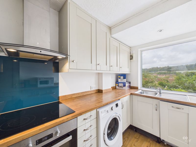 Property photo 1 of 10 Photo 26