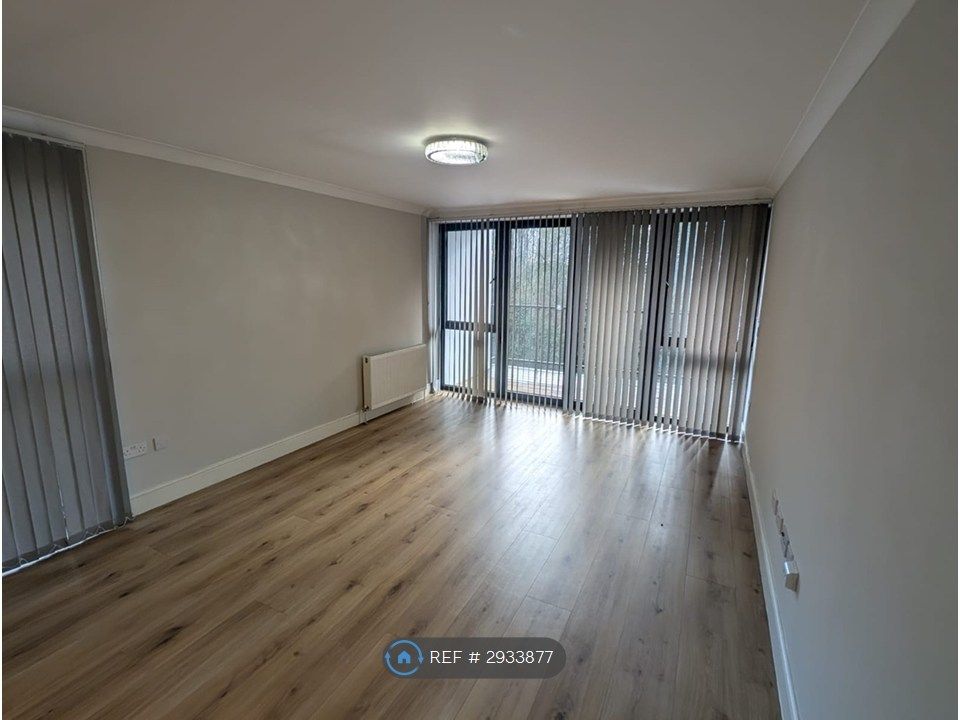 Property photo 2 of 8 Open-Plan Living And Kitchen Area 2