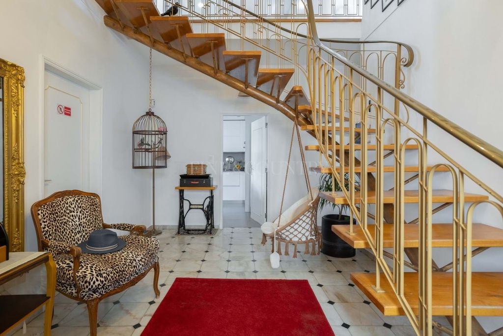 Property photo 2 of 30