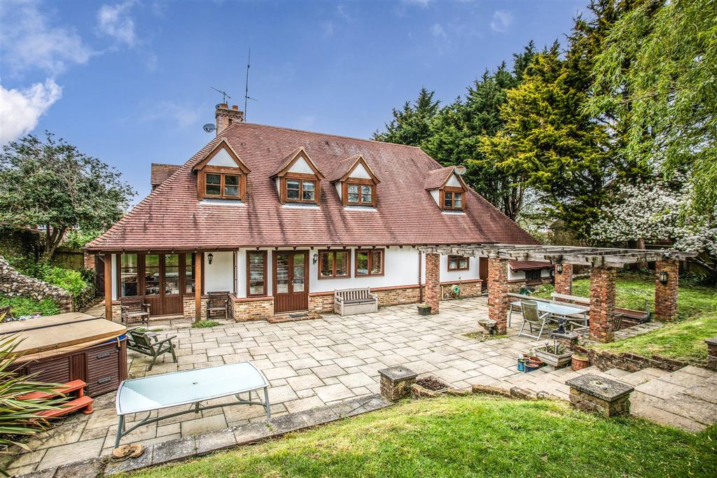 Property photo 1 of 21