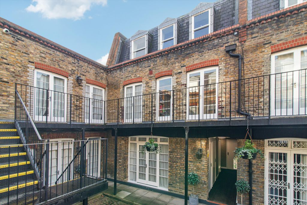 Property photo 2 of 16 Image