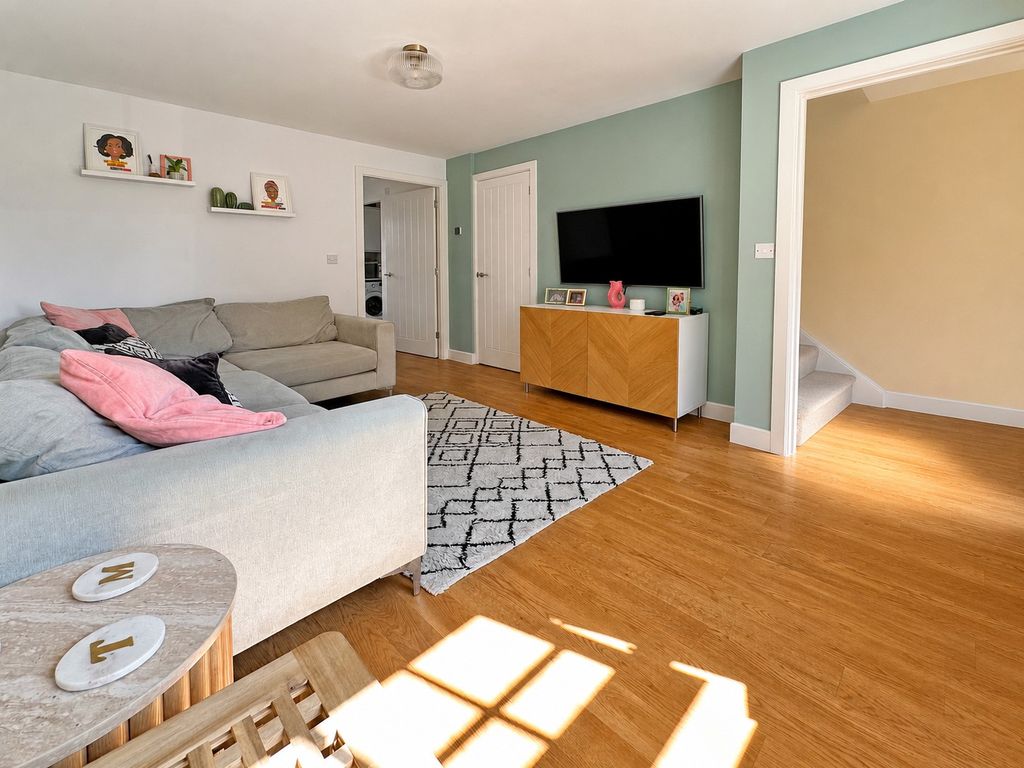 Property photo 3 of 20
