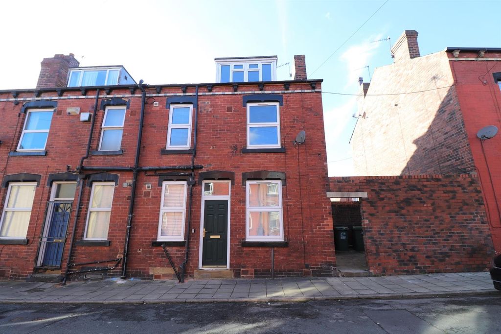Property photo 1 of 8 0 General