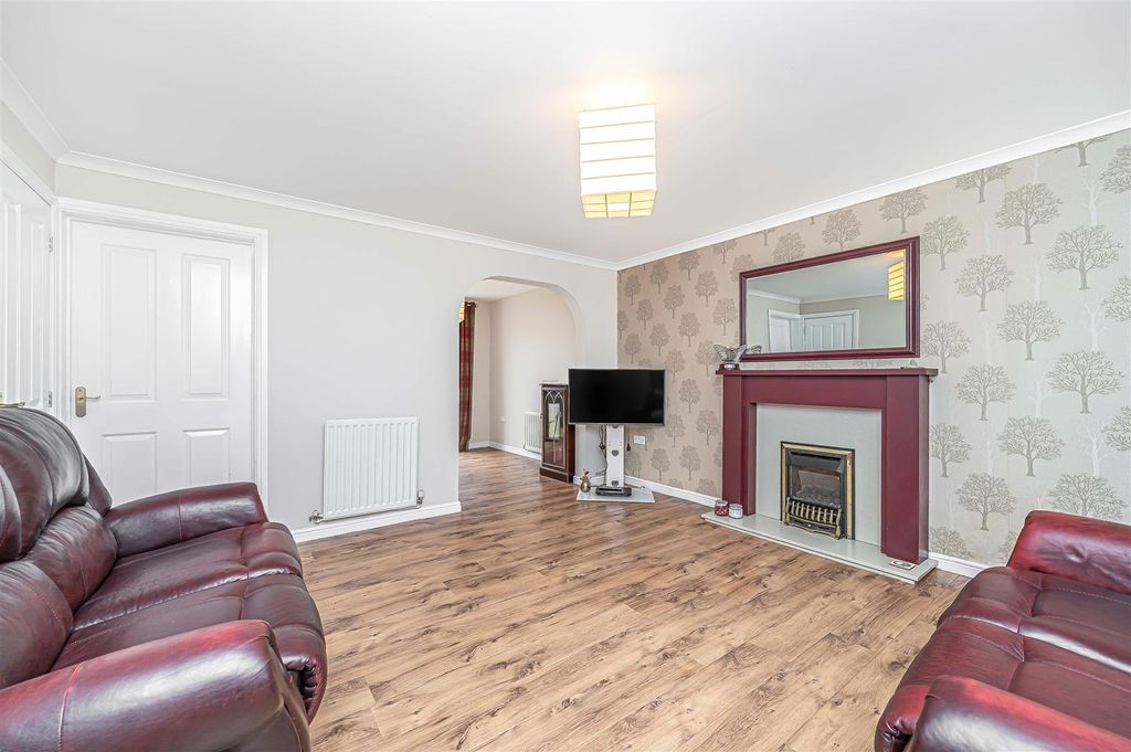 Property photo 3 of 33 Untitled (4 Of 1).Jpg