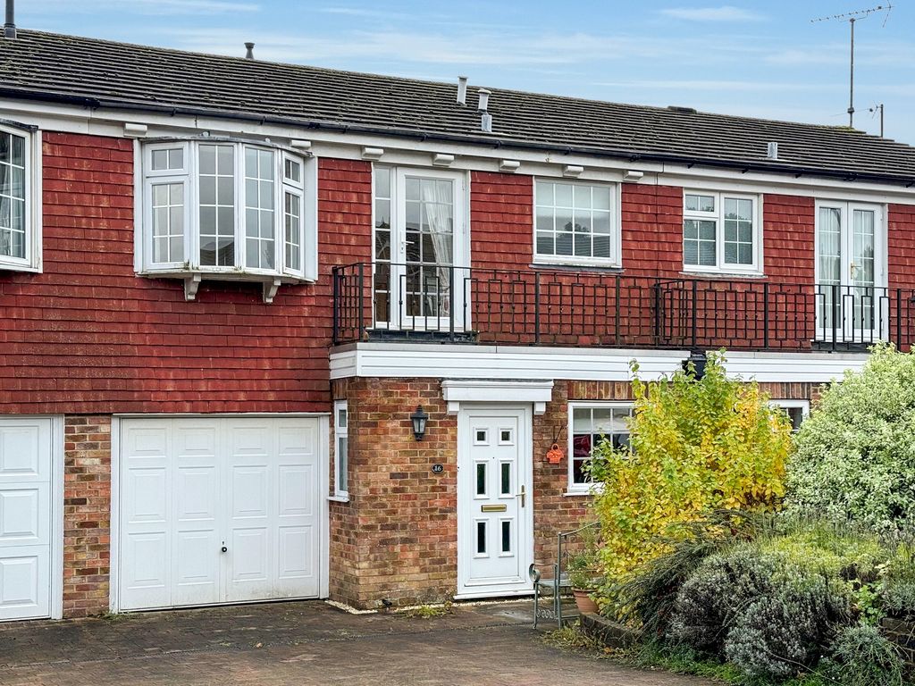 Property photo 1 of 11 Front Pg