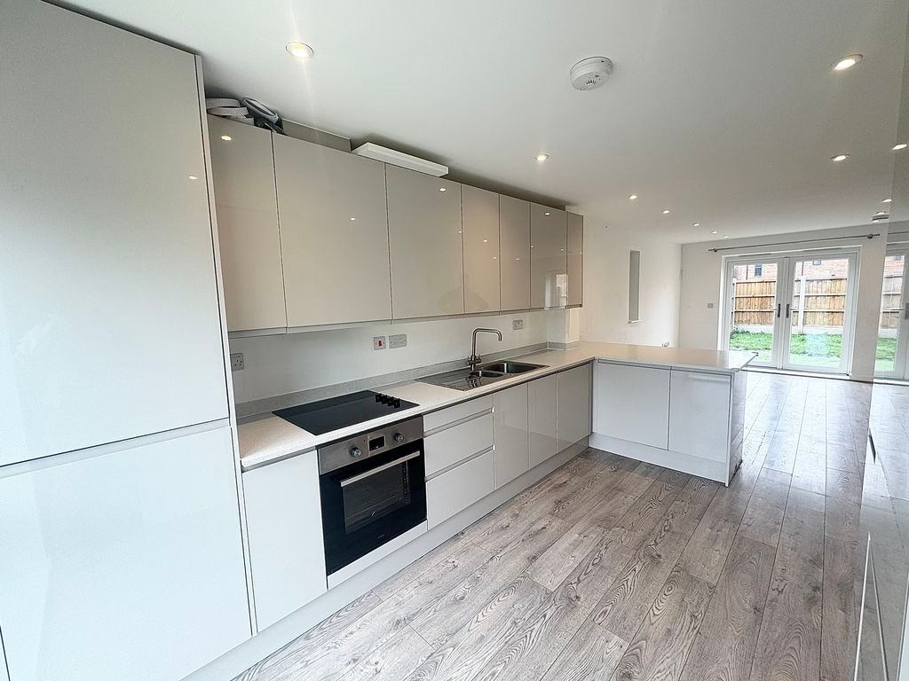 Property photo 2 of 14 Photo 7