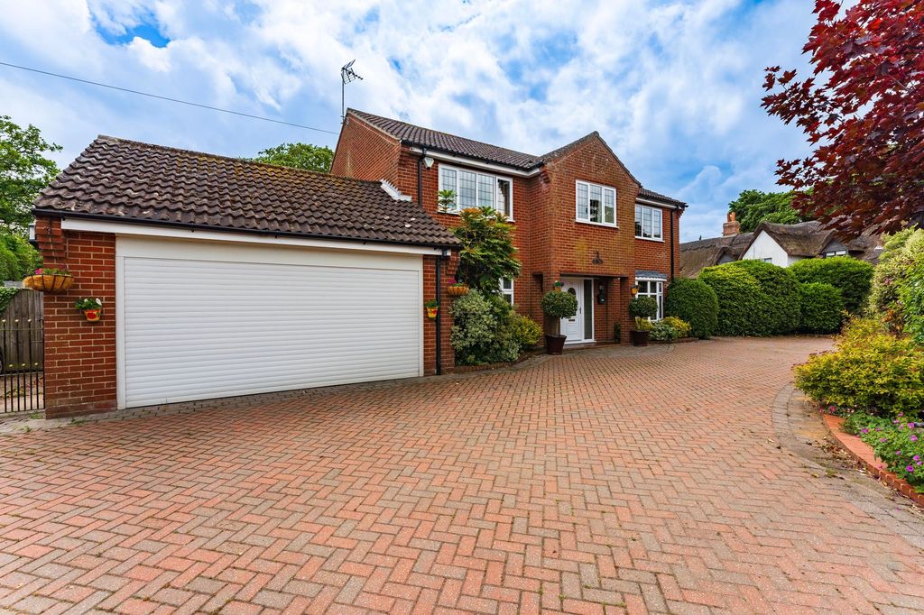 Property photo 1 of 36