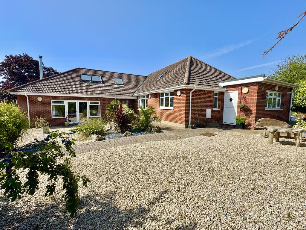 Property photo 1 of 26